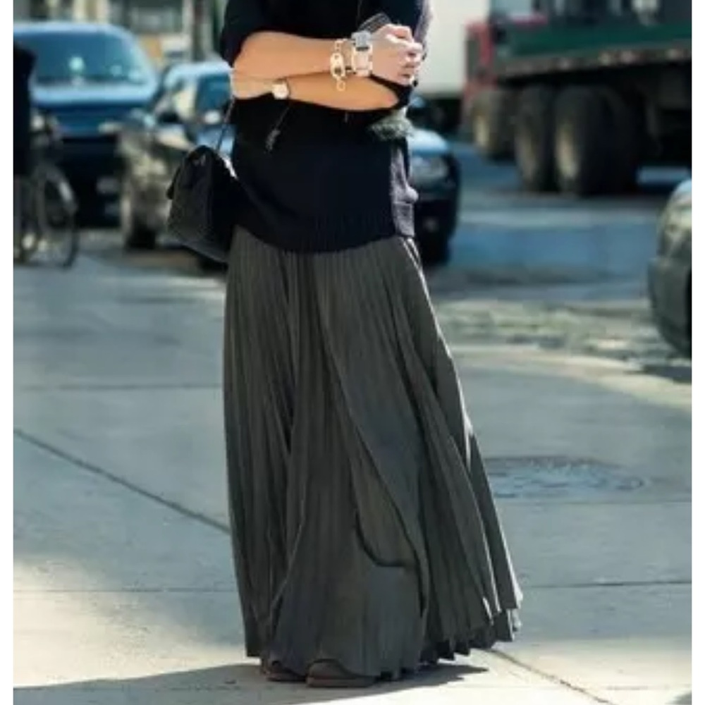 39 Boho Dark Grey Runched waist maxi skirt - Picture 1 of 3